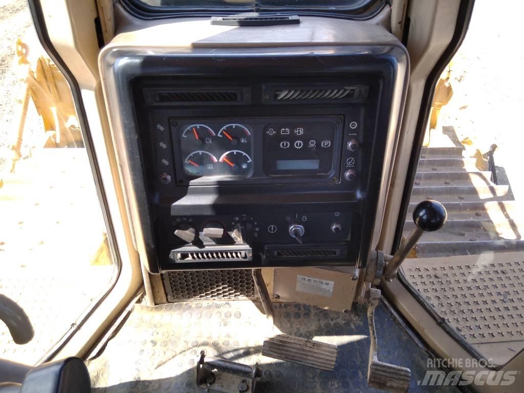 CAT D 6 R LGP جرارات تسوية
