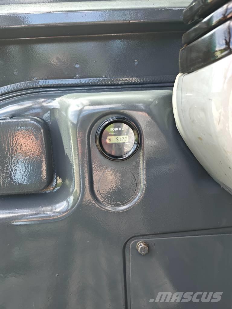 Kobelco SK 55 SR حفارات صغيرة أقل من 7 طن (حفارات صغيرة)