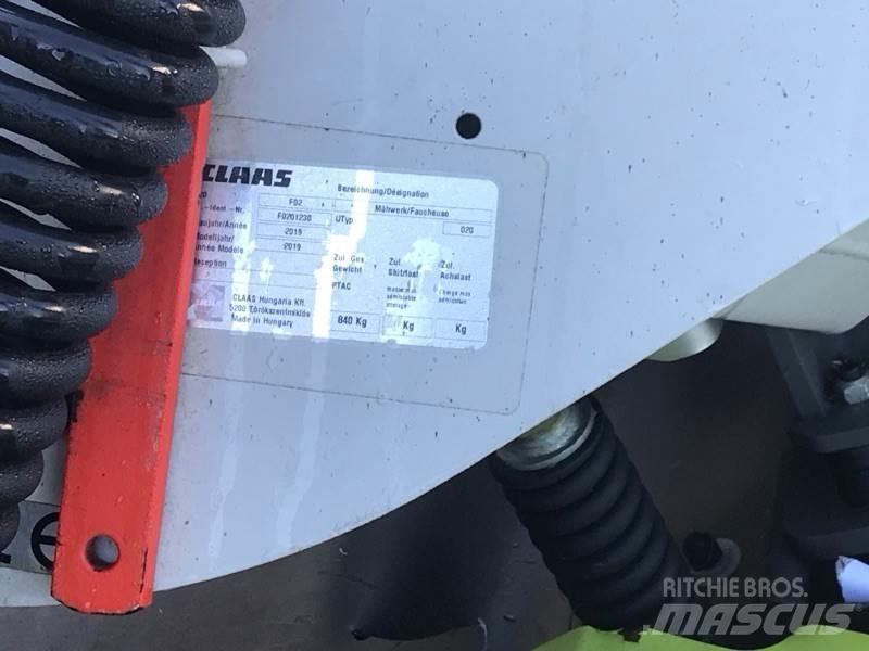 CLAAS CORTO 3200 F جزازات مكيفات