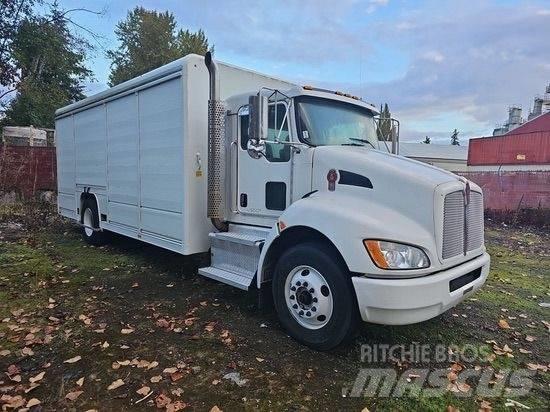 Kenworth T280 شاحنات نقل المشروبات