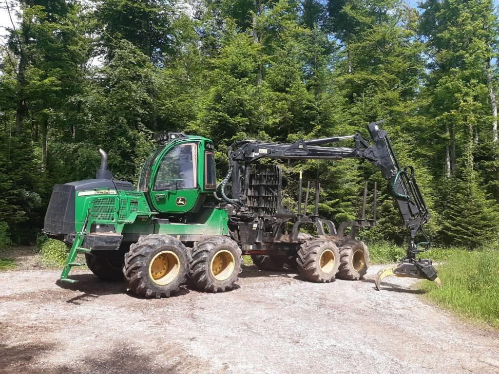 John Deere 1110G شاحنات