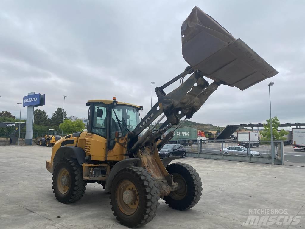 Volvo L45F لوادر بعجل