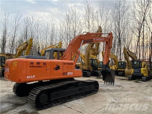 Hitachi EX200-5 حفارات زحافة