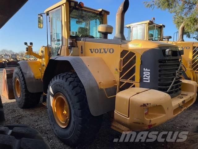Volvo L120F لوادر بعجل