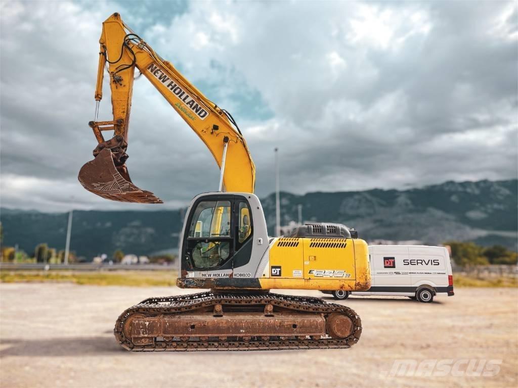 New Holland E 245 B حفارات زحافة