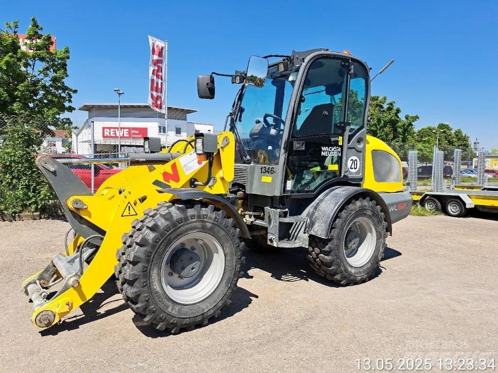 Wacker Neuson WL52 لوادر بعجل