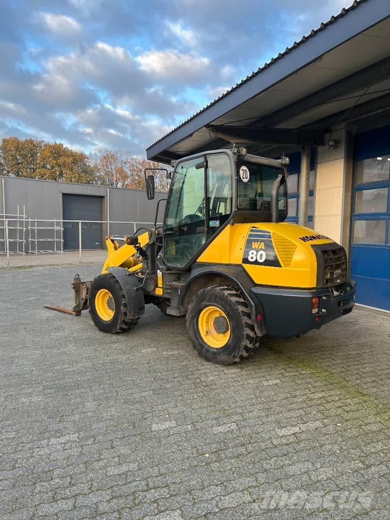 Komatsu WA 80-6 لوادر بعجل