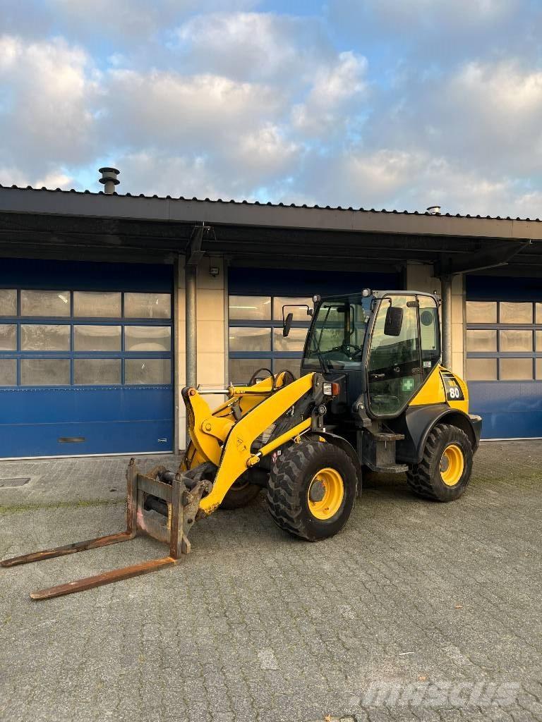 Komatsu WA 80-6 لوادر بعجل