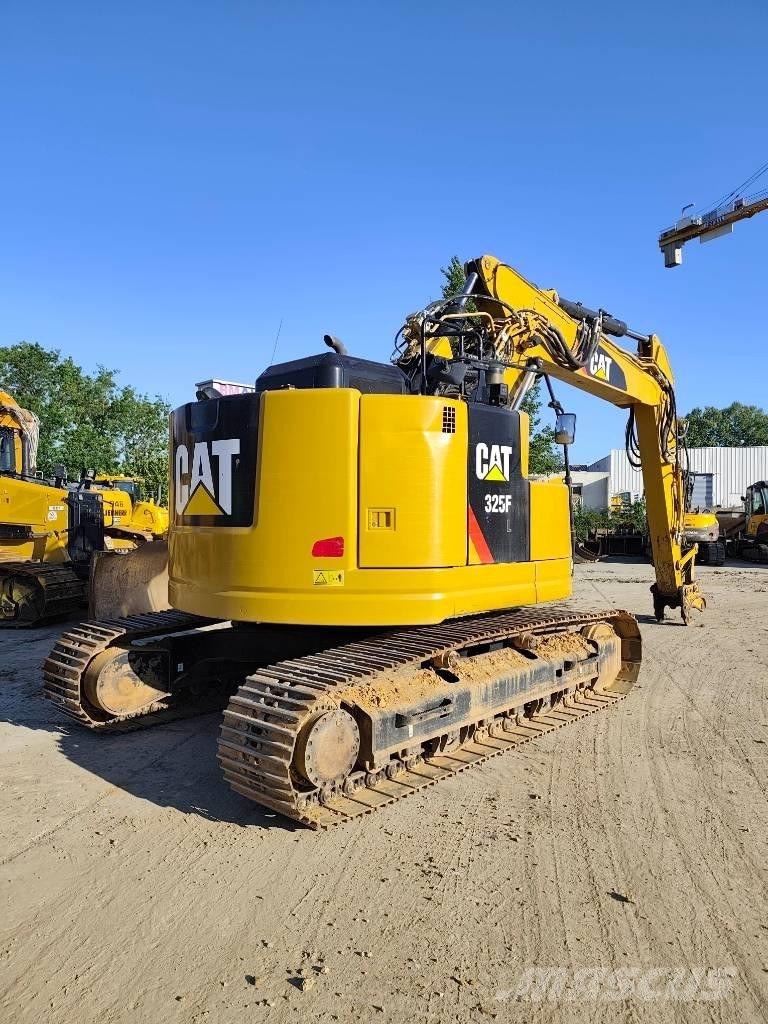 CAT 325 FL CR حفارات زحافة