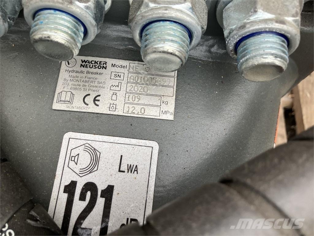 Montabert NE8 مطارق / كسارات