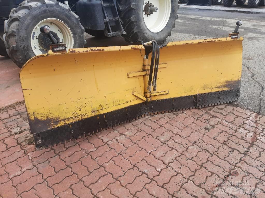 Rote 2.8 nivelaura حراثات ونصول الجليد