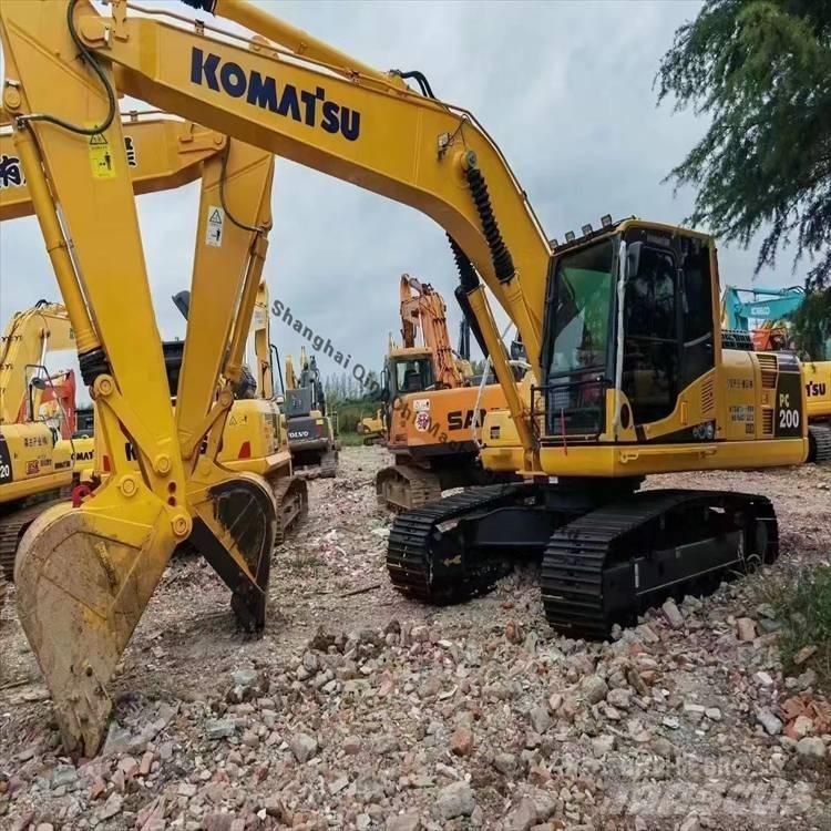 Komatsu 200-8 حفارات زحافة