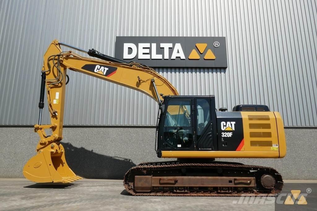 CAT 320FL حفارات زحافة