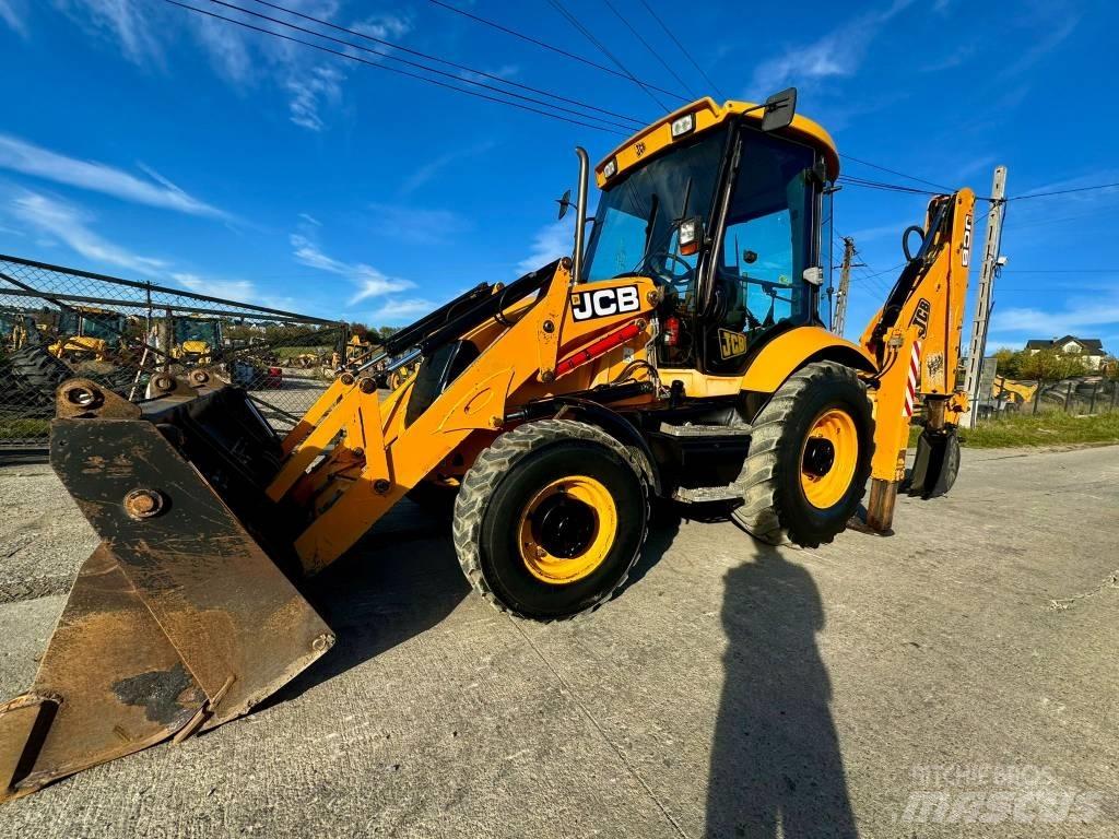 JCB 3CX لوادر ذات جرافات عكسية