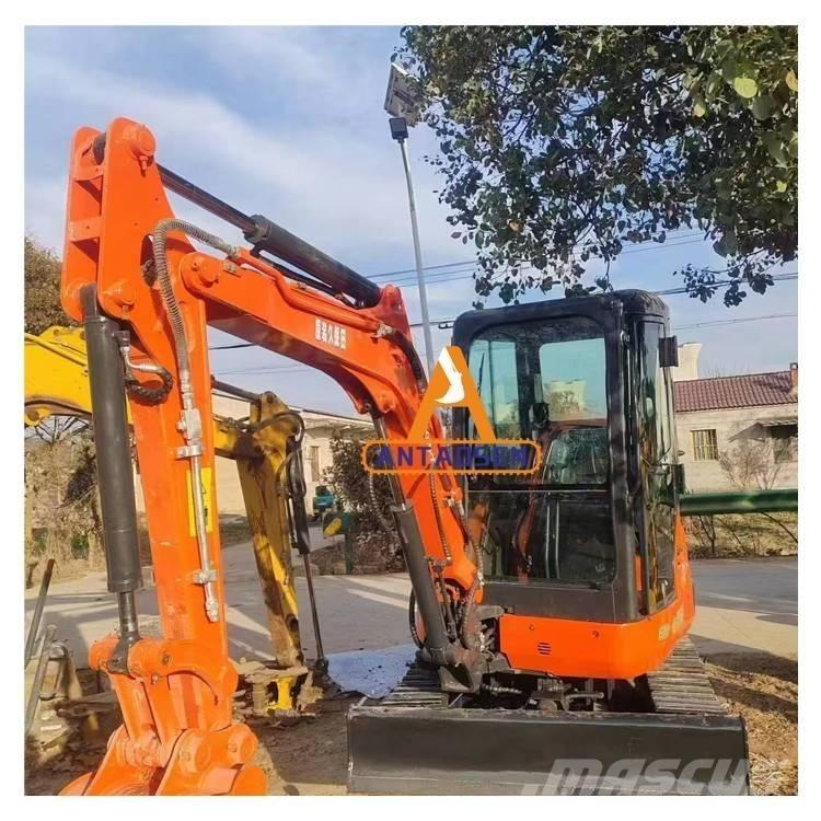 Kubota U 30 حفارات صغيرة أقل من 7 طن (حفارات صغيرة)