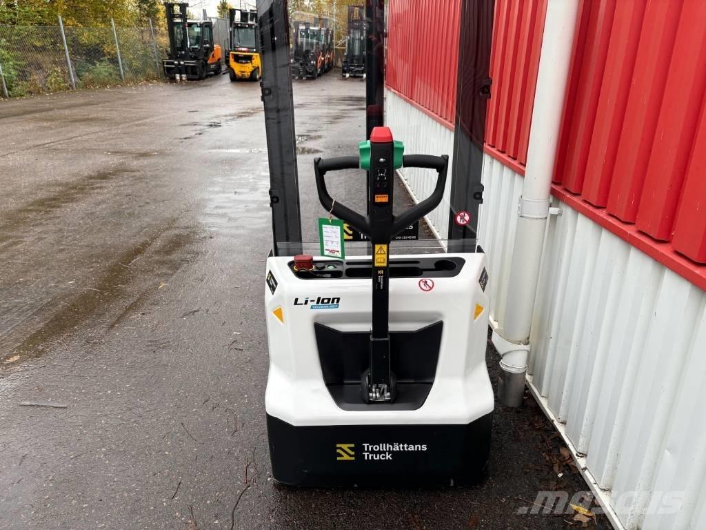 Bobcat LSM 12 N معدات التكديس الجوالة