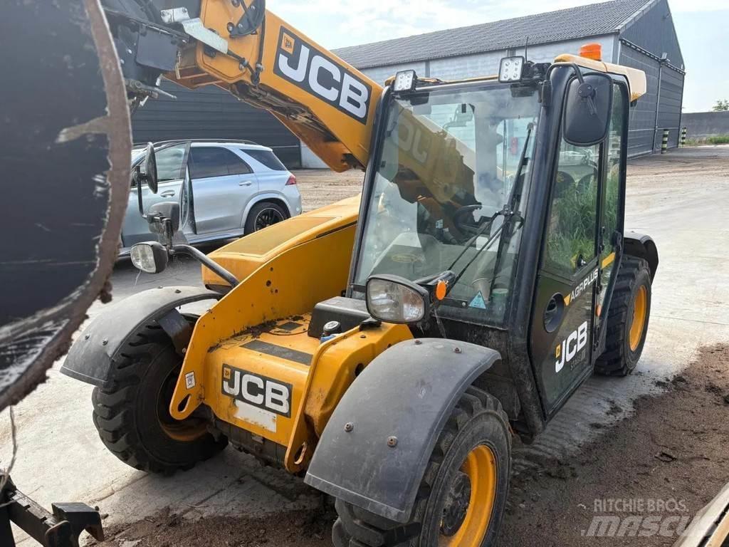 JCB 525.60 معدات مناولة لأغراض الزراعة