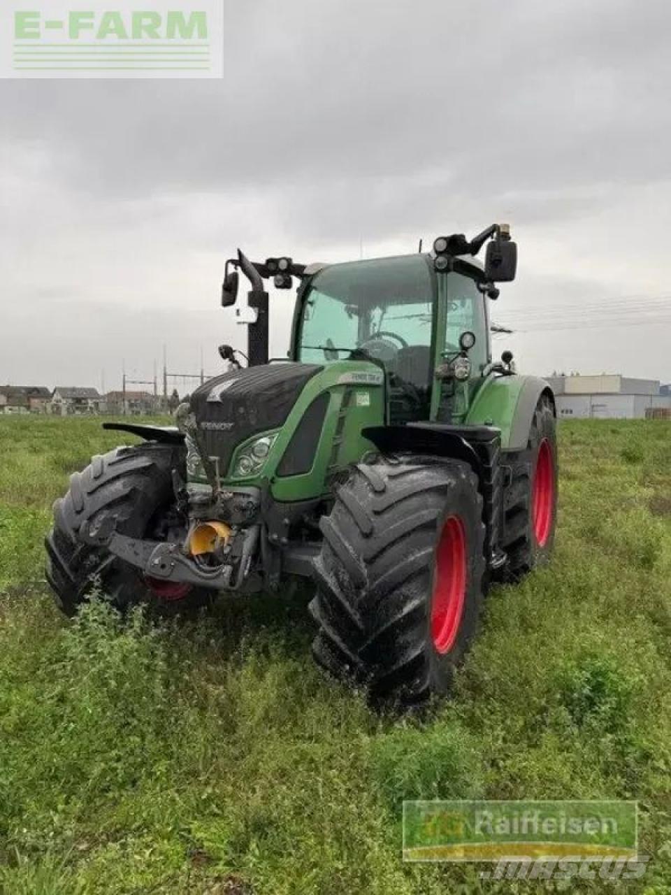 Fendt 724 vario الجرارات