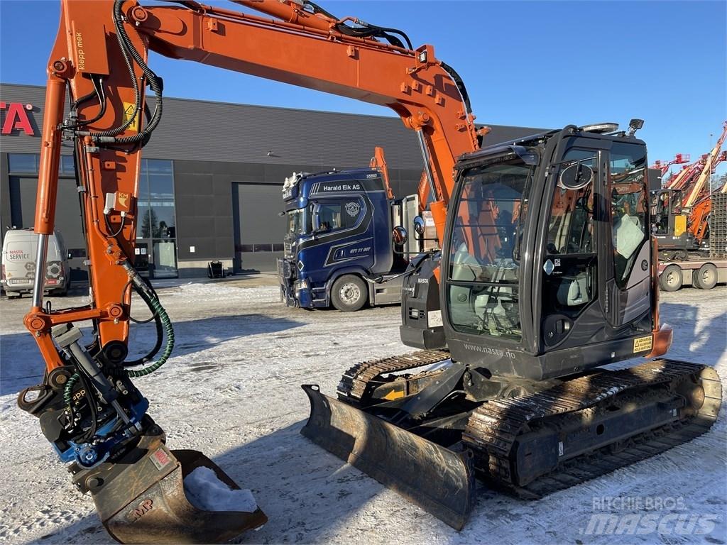 Hitachi ZX 85 US-6 حفارات وسط 7 طن - 12 طن