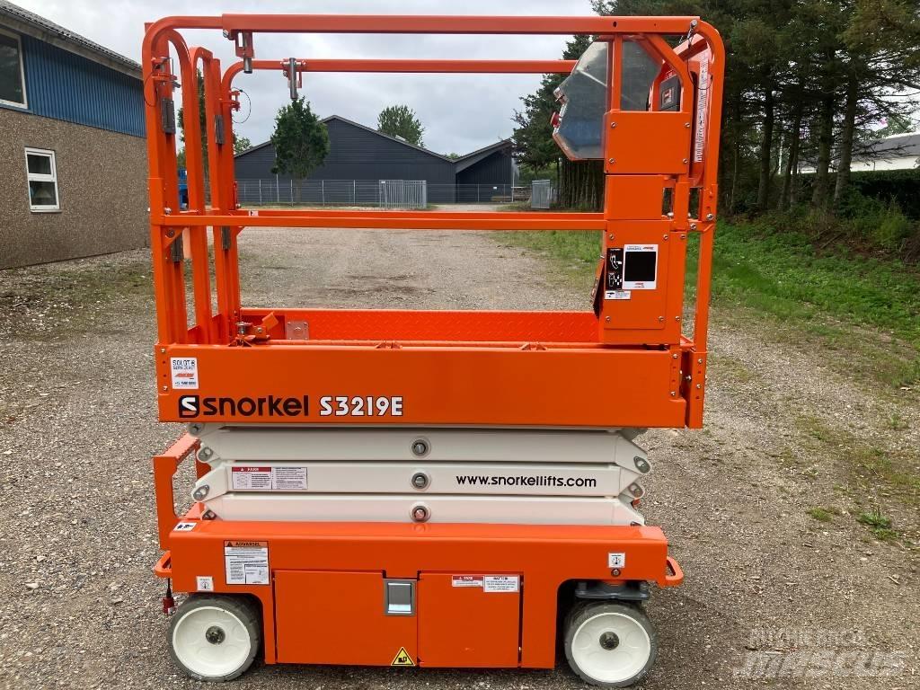 Snorkel S 3219 E رافعات مقصية الشكل