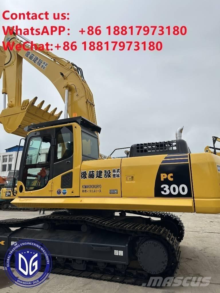 Komatsu PC300-8N1 حفارات زحافة