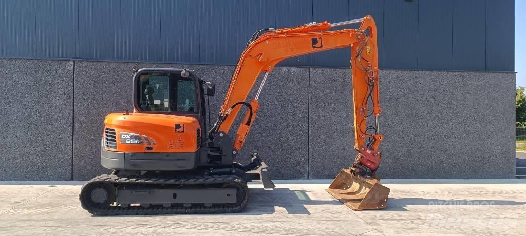 Doosan DX 85 R-3 حفارات وسط 7 طن - 12 طن