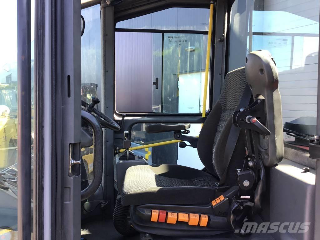 Kalmar DCE80-6 شاحنات الديزل