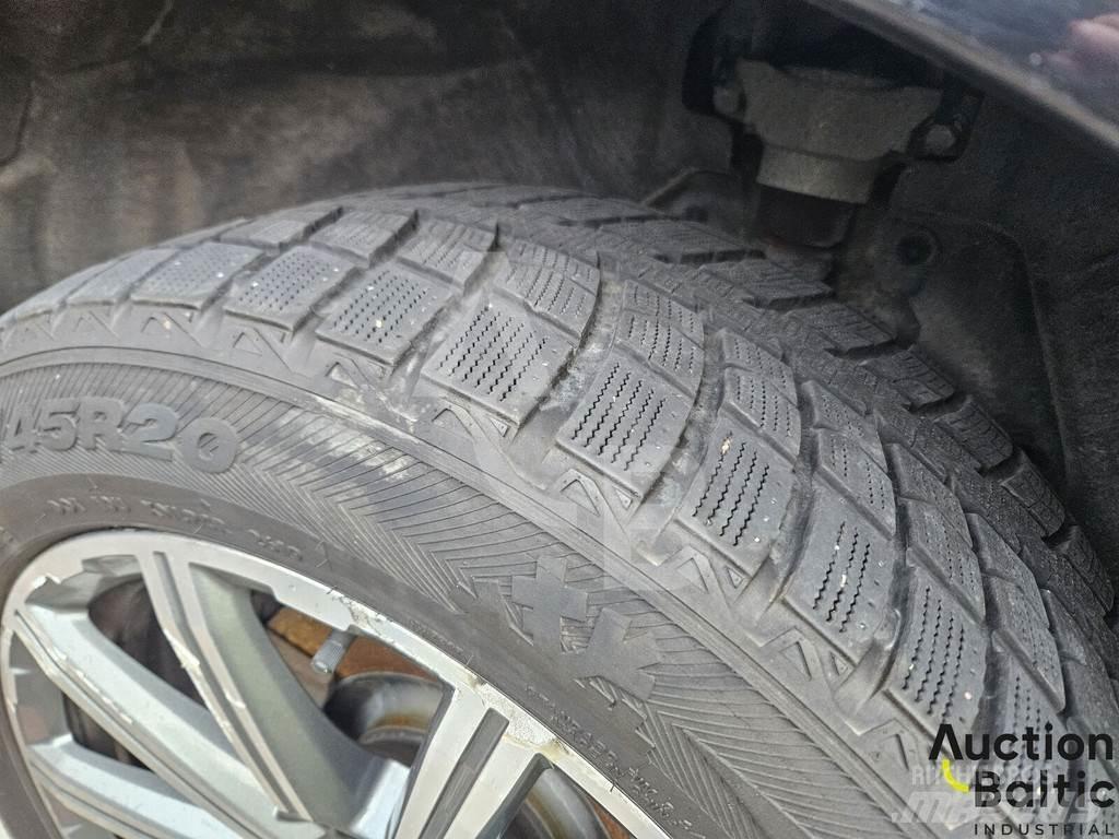 Audi Q7 سيارات