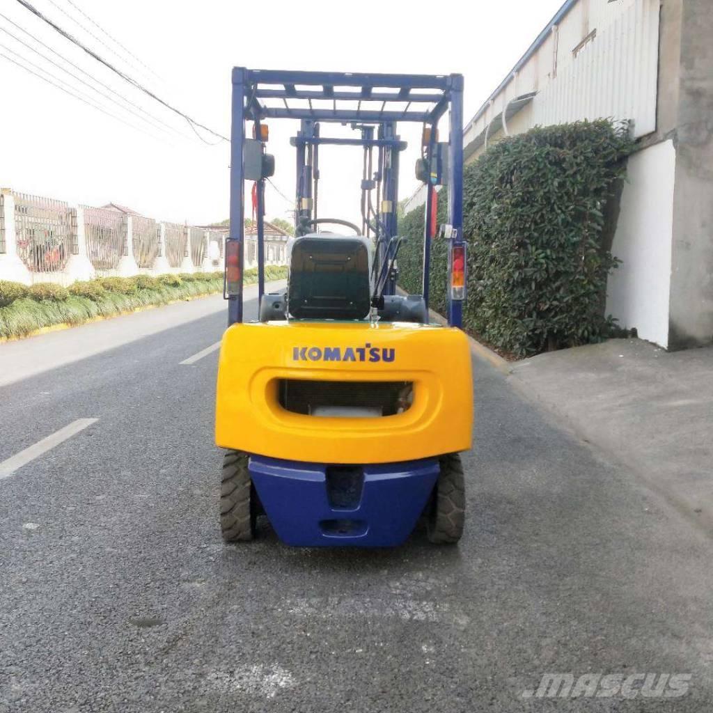 Komatsu 1.5t شاحنات الديزل