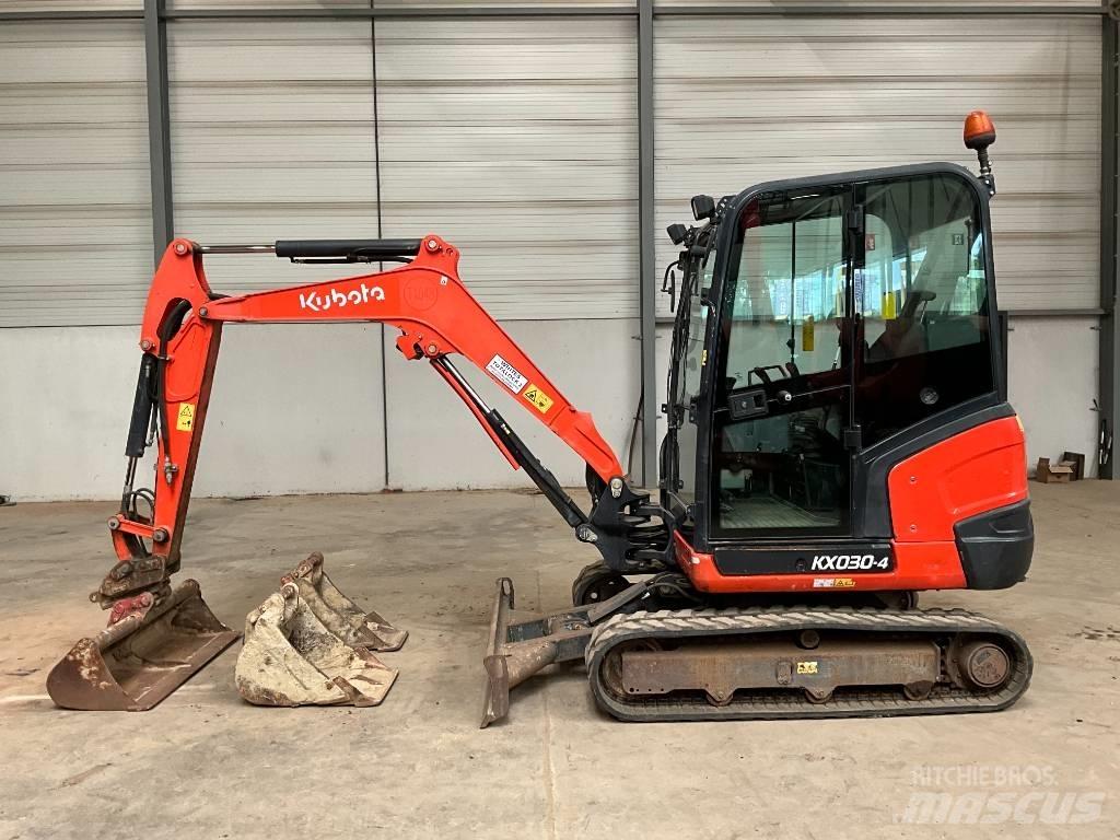 Kubota KX 030-4 حفارات صغيرة أقل من 7 طن (حفارات صغيرة)