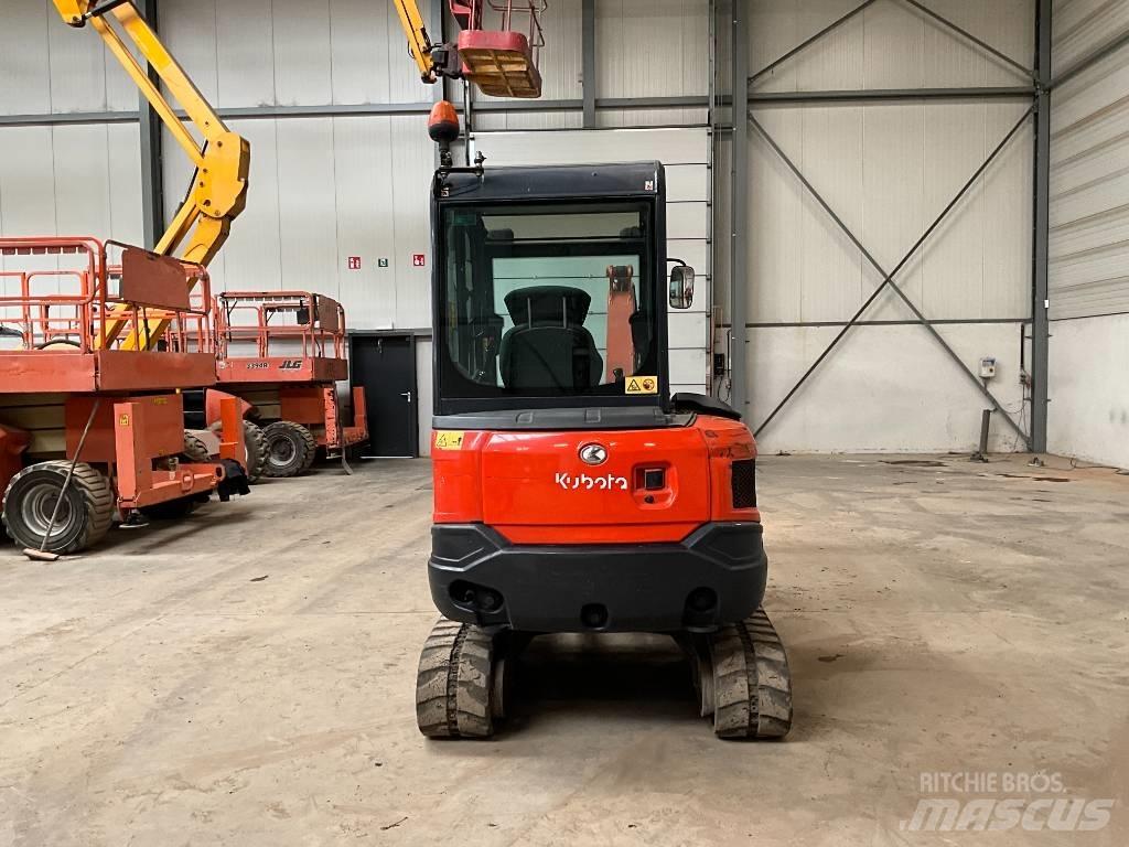 Kubota KX 030-4 حفارات صغيرة أقل من 7 طن (حفارات صغيرة)