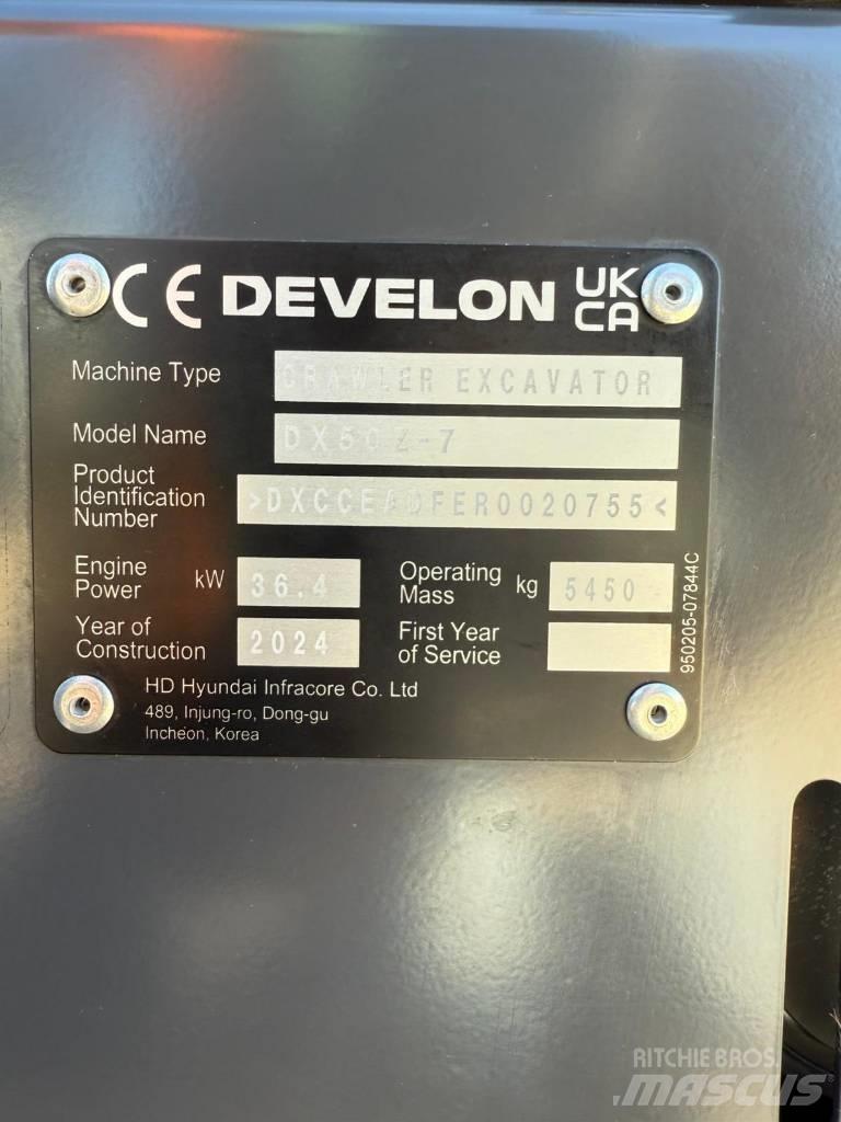 Develon DX 50 Z-7 حفارات صغيرة أقل من 7 طن (حفارات صغيرة)
