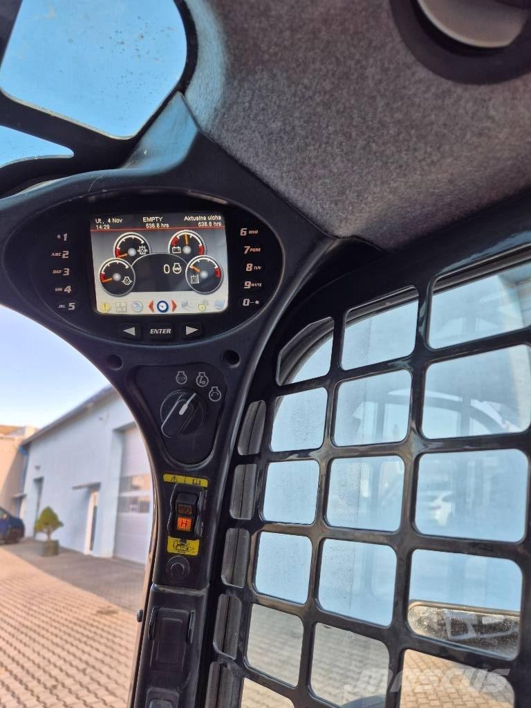 Bobcat S 530 لوادر انزلاقية التوجيه