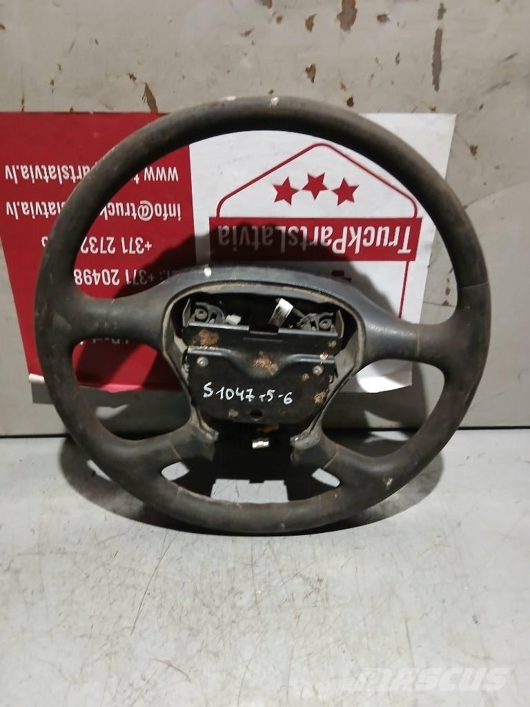 Scania P 420    1495393 كابينة والداخلية