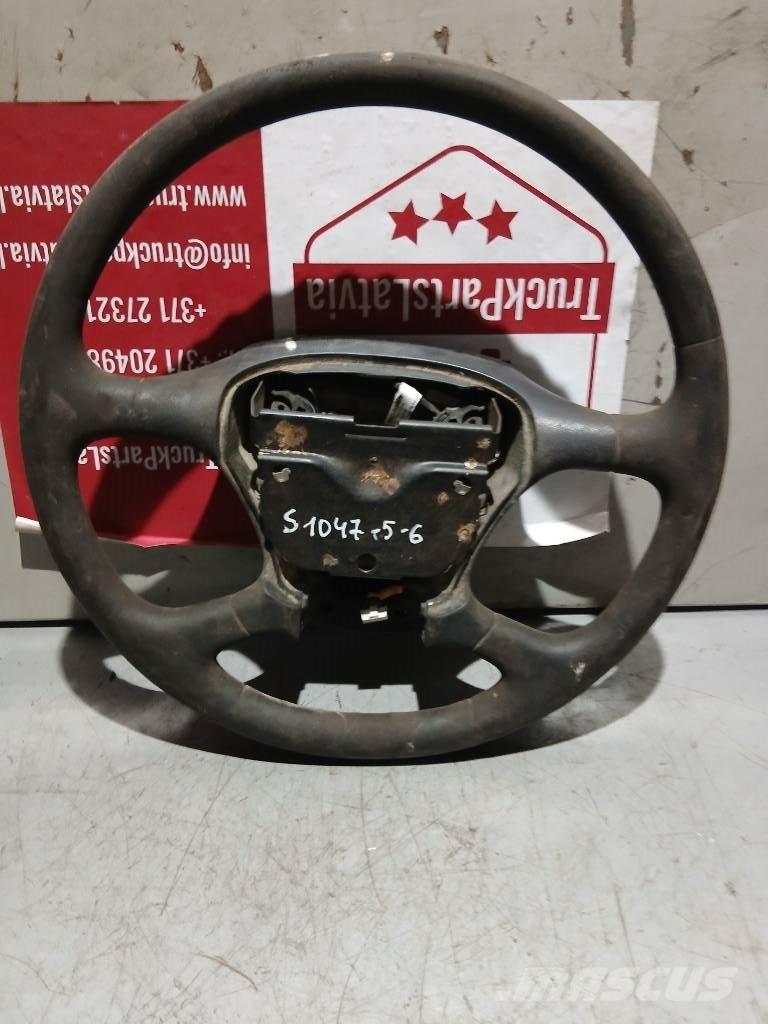 Scania P 420    1495393 كابينة والداخلية