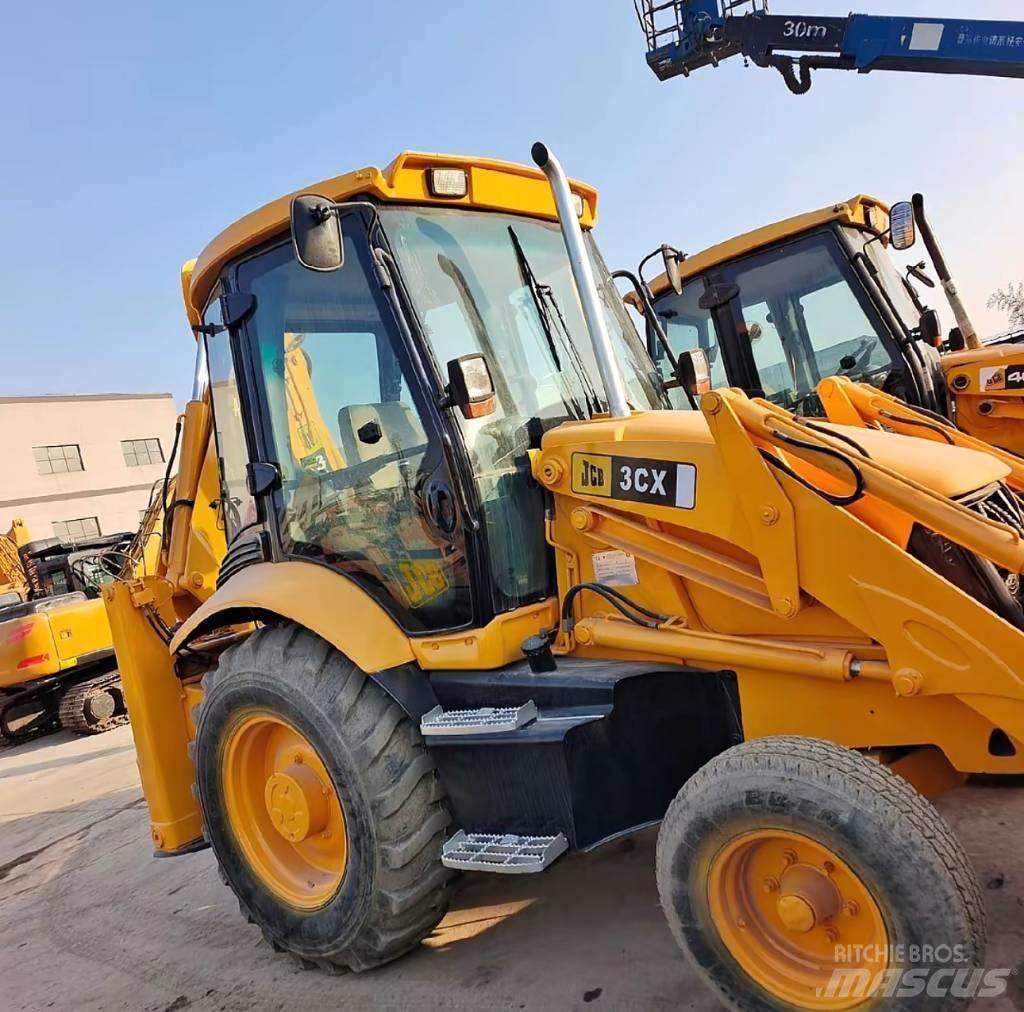 JCB 3 CX لوادر ذات جرافات عكسية