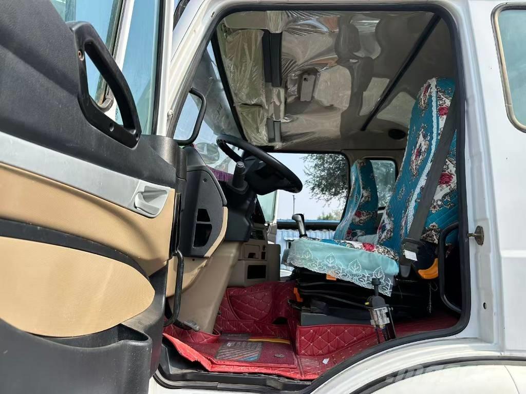 Sinotruk HOHAN 400HP شاحنات قلابة