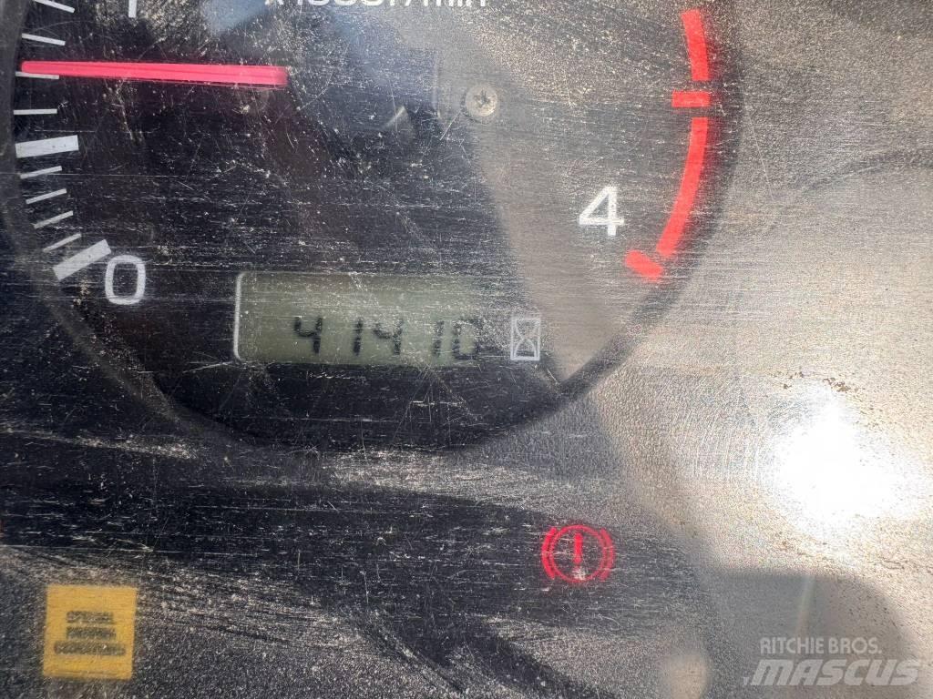 Kato CR 200 Ri رافعات صالحة لكل أنواع الطرق