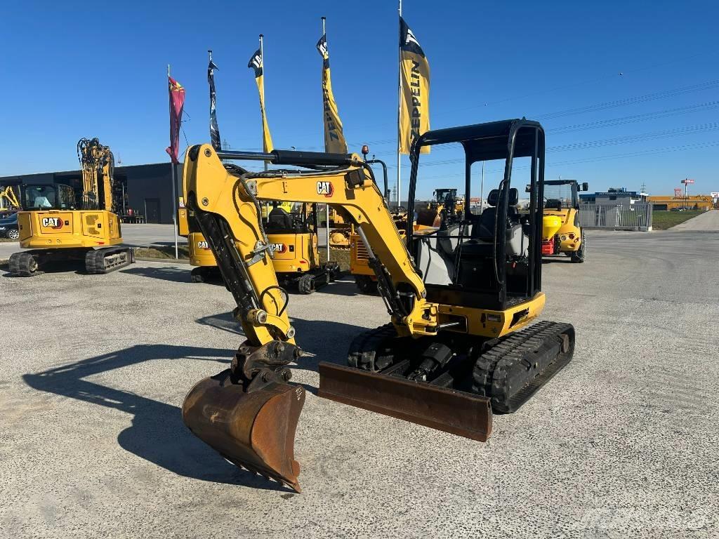 CAT 302.7 D CR حفارات صغيرة أقل من 7 طن (حفارات صغيرة)