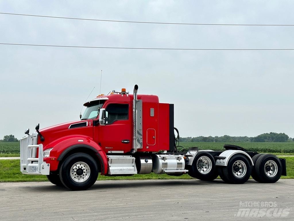 Kenworth T880 وحدات الجر