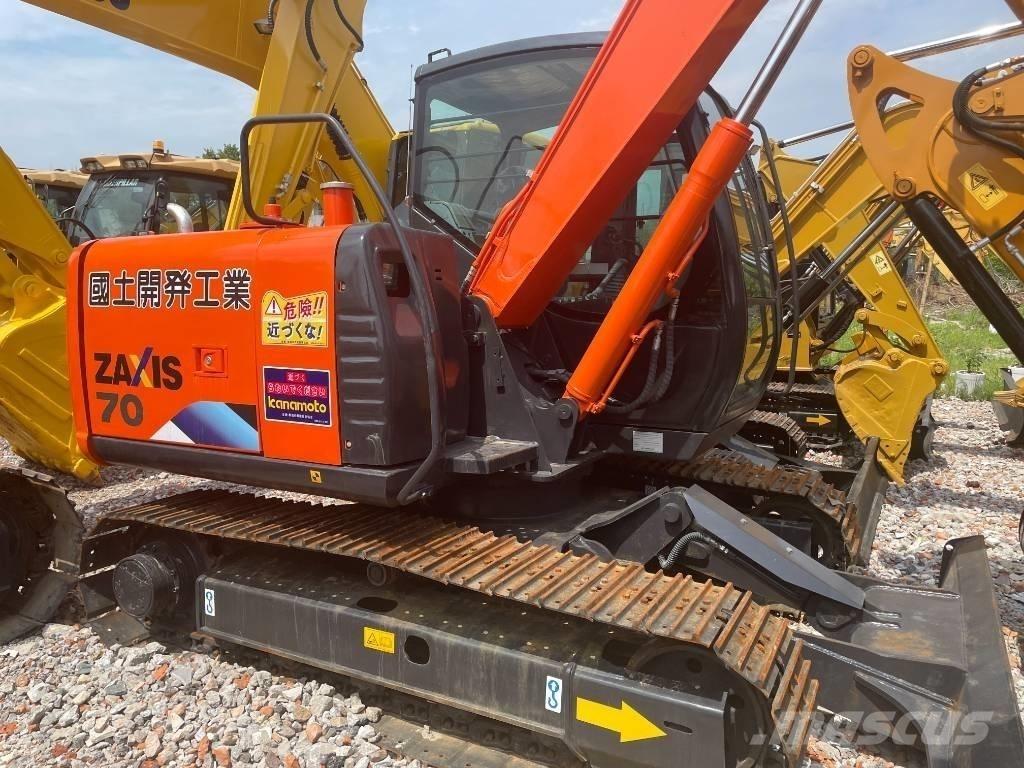 Hitachi ZX 70 حفارات زحافة