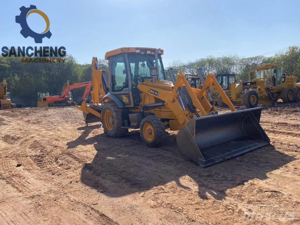 JCB 3CX لوادر ذات جرافات عكسية