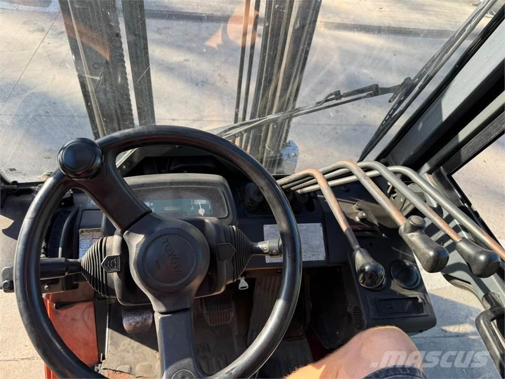 Toyota 7FGF25 شاحنات LPG