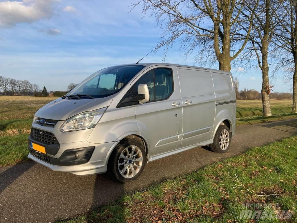 Ford Transit شاحنة مقفلة