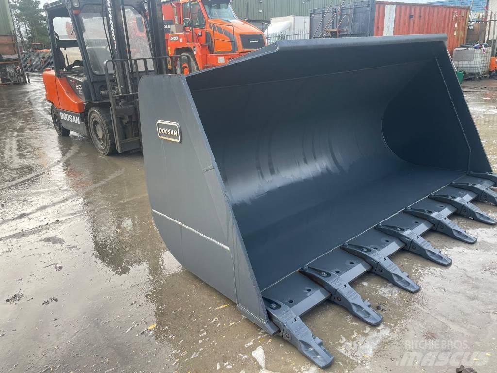 Doosan DL 420-3 دلاء