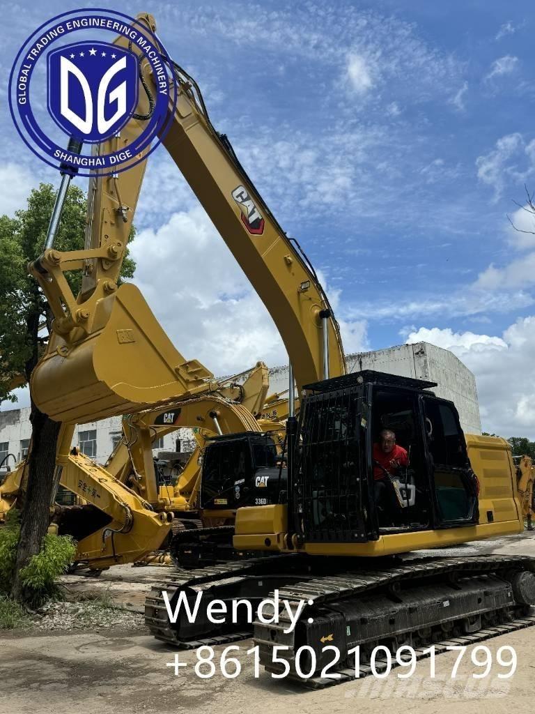 CAT 323 حفارات زحافة