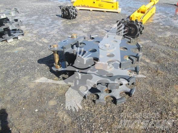  KBKC CW-06 الإطارات والعجلات والحافات