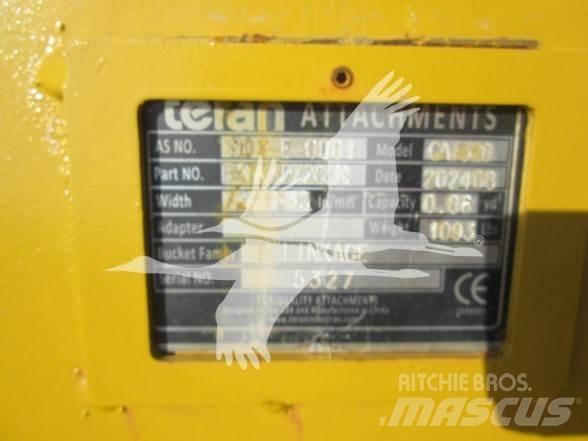 Teran CAT 320 دلاء