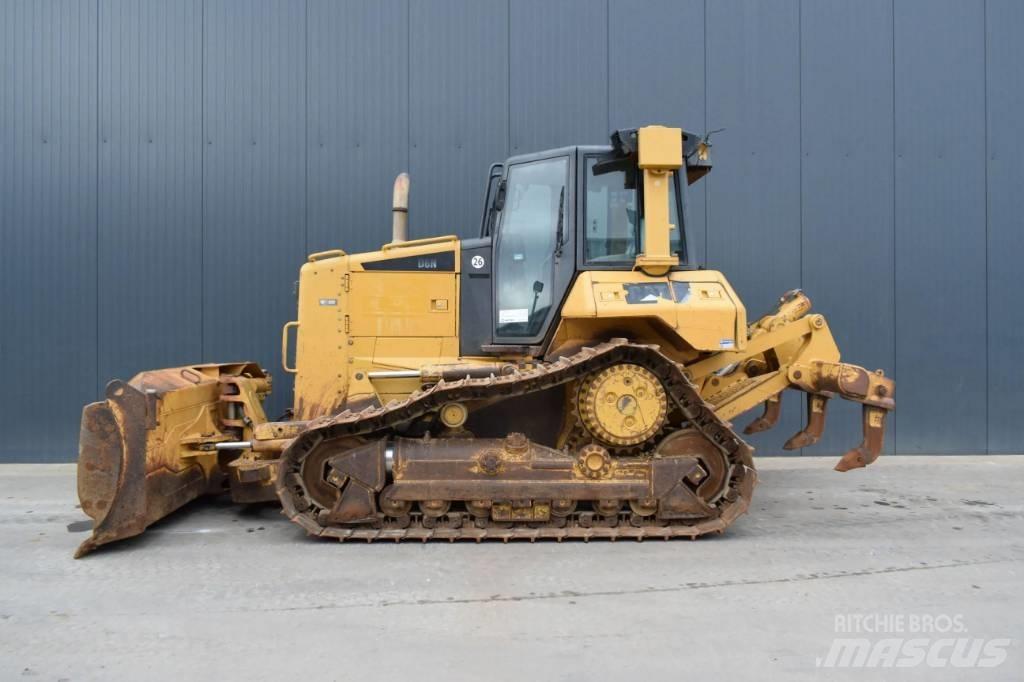 CAT D6N XL بلدوزرات مجنزرة