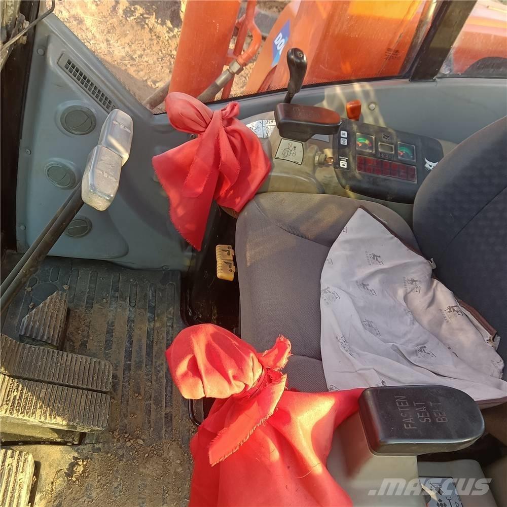 Doosan DH 80 G حفارات وسط 7 طن - 12 طن